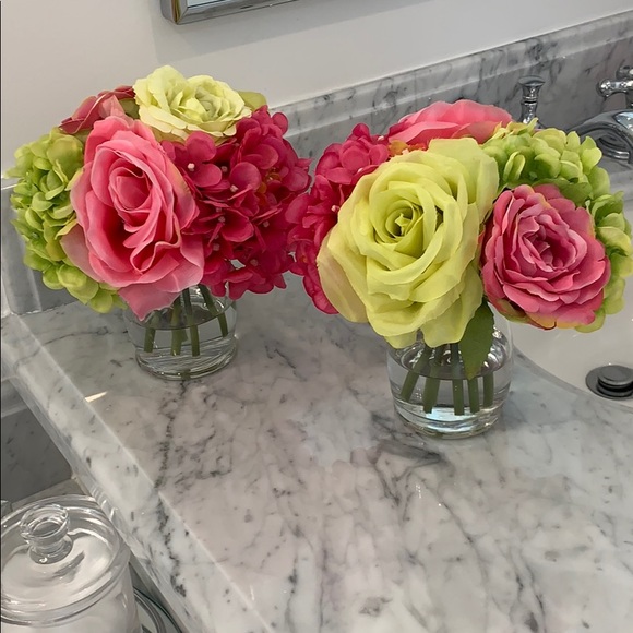 The French Bee 8” Hydrangea and Rose Arrangement - Picture 5 of 5